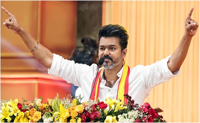 ദ്രാവിഡമണ്ണ് കാത്തിരിക്കുന്ന ക്ലൈമാക്സ്, ഒറ്റ ചാൻസ് ചോദിച്ച് ദളപതി; തമിഴ്നാട്ടിലേക്ക് ഉറ്റുനോക്കി രാജ്യം