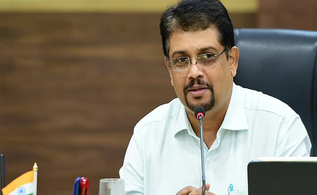 കോണ്‍ഗ്രസിന്‍റെ വരാന്തയില്‍ പോലും കയറ്റരുത്; ബിജു പ്രഭാകറിനെതിരെ ഐഎന്‍ടിയുസി യങ് വര്‍ക്കേഴ്‌സ് കൗണ്‍സില്‍
