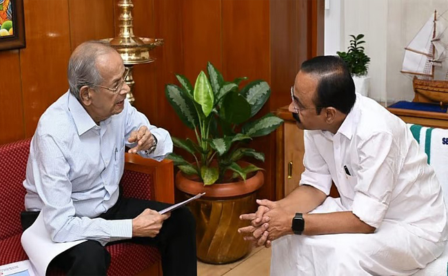 അതിവേഗ റെയില്‍ പാത: മൂന്നേ കാല്‍ മണിക്കൂറില്‍ കണ്ണൂരില്‍ എത്താം; കരട് റിപ്പോര്‍ട്ട് കൈമാറി; തീരുമാനം രണ്ടാഴ്ചയ്ക്കുളളില്‍