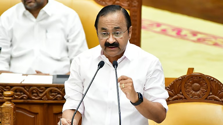 ഇലക്ട്രിക് വാഹനങ്ങള്‍ക്ക് വില കുറയും, നികുതിയില്‍ ഇളവ്; പിഴഭാരം കുറയ്ക്കാന്‍ ഇ- ചെല്ലാന്‍ ആംനസ്റ്റി പദ്ധതി