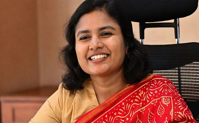 ‘അടിപിടി കൂടുന്നവരെല്ലാം ഗുണ്ടകളല്ല’; ആറ് കാപ്പ ഫയലുകള്‍ മടക്കി എറണാകുളം ജില്ലാ കലക്ടര്‍