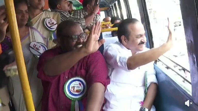 ‘പുരുഷന്‍മാര്‍ക്ക് സൗജന്യം നല്‍കിയാല്‍ പണം വീട്ടിലെത്തില്ല’; കെഎസ്ആര്‍ടിസിയിലെ സൗജന്യയാത്രയ്ക്ക് തുടക്കം