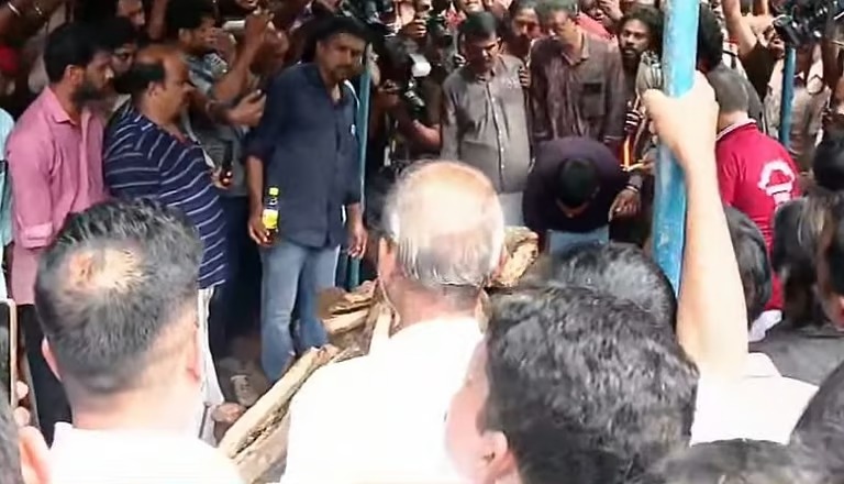 ഹൃദയത്തില്‍ നര്‍മ്മം നിറച്ച് മടക്കം; സലിംകുമാറിന് വിടചൊല്ലി കേരളം